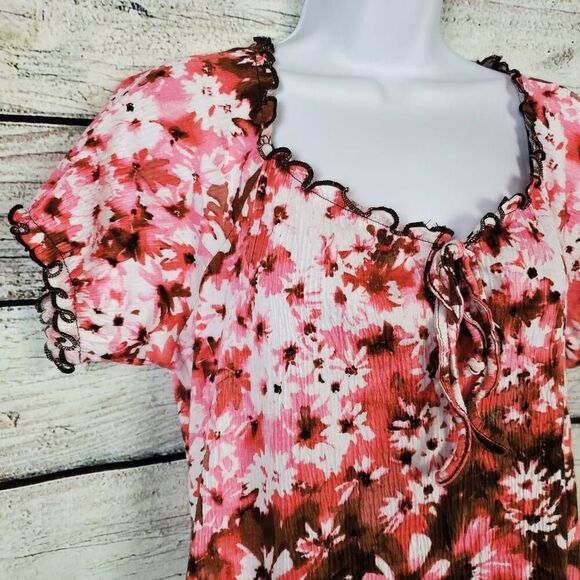 Susan Lawrence Pink Floral Smocked Top XL Short Sleeve Stretch - Picture 2 of 7
